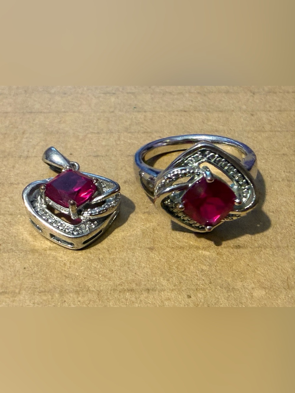 BR KRN 925 Sterling Silver Ruby  Ring and Pendant Set